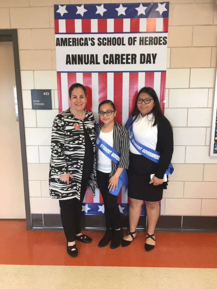 Assemblywoman Stacey Pheffer Amato participated in Middle School 137's Career Day this past Friday. Pheffer Amato spoke to an eighth-grade classroom about her work both in the district and Albany