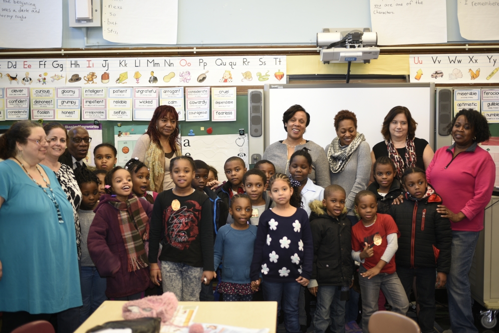 Assemblywoman Hyndman co-sponsors STEM Camp with P.S. 38Q