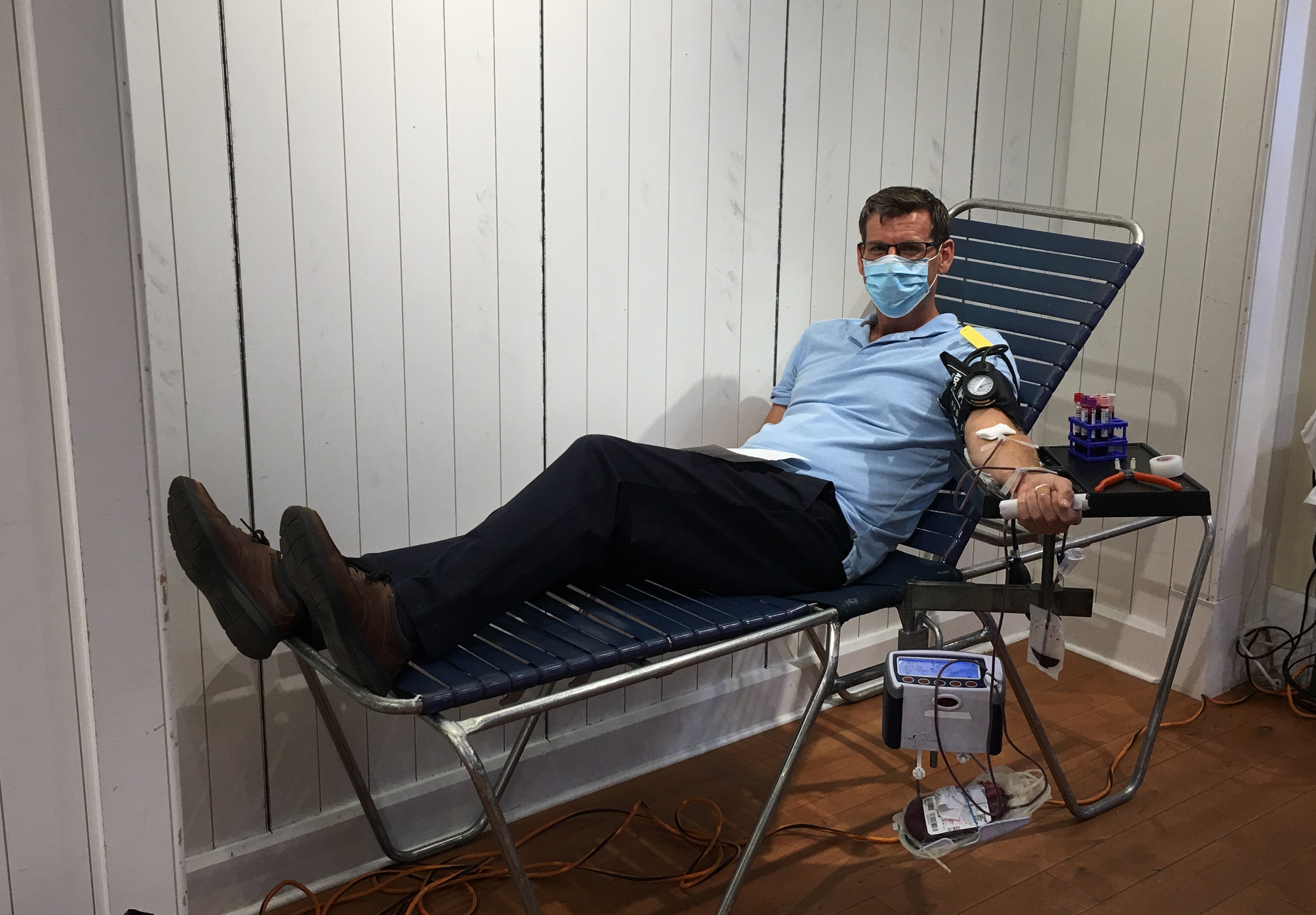 Assemblyman Braunstein is pictured donating blood at his office’s 8th Annual Summer Blood Drive at the Bay Terrace Shopping Center.